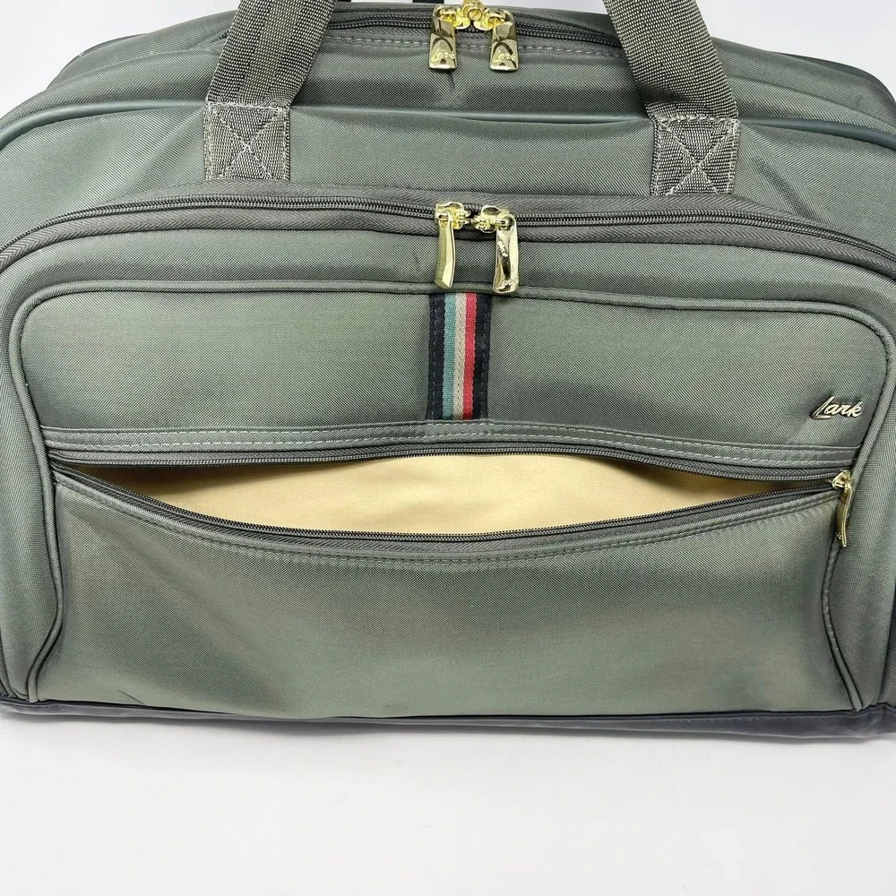 Lark‎ Classic Weekender Duffle Bag Carry On Suitcase Olive Green Luggage Strap